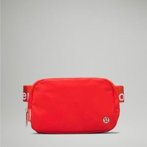 NWT Lululemon Solar Belt bag
